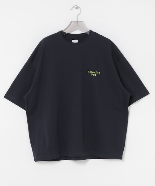 URBAN RESEARCH(アーバンリサーチ)の「Wide Dad HOMESICK DAD T-SHIRTS(Tシャツ/カットソー・メンズ・ASH GRAY/NAVY・1/2)」の7枚目の写真