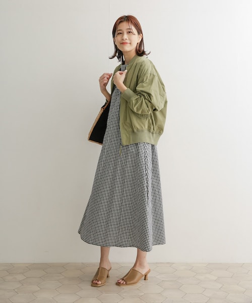 URBAN RESEARCH DOORS（アーバンリサーチドアーズ）の「MA-1コンパクトジャケット（MA-1・レディース・KHAKI/L/GRAY・1）」の21枚目の写真