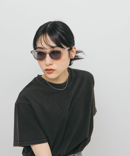 KBF（ケイビーエフ）の「ウェリントンフレームサングラス（メガネ・レディース・BROWN/BLACK/BLUE GRAY・one）」の17枚目の写真