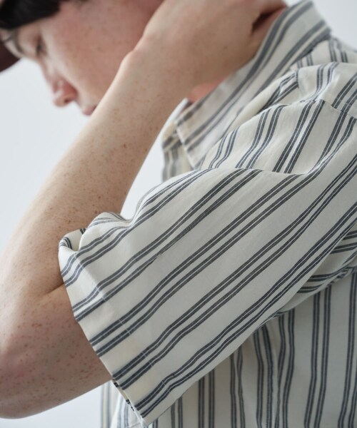 URBAN RESEARCH Sonny Label（アーバンリサーチサニーレーベル）の「インドコットンストライプシャツ（シャツ/ブラウス・メンズ・オフ/ブルー・M/L）」の5枚目の写真
