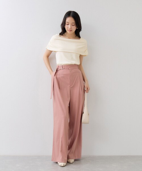 VIS(ビス)の「サイドギャザーオフショルダーカットソー/接触冷感(Tシャツ/カットソー・レディース・キナリ/ダークブラウン/ライトグリーン/レッド・F)」の6枚目の写真