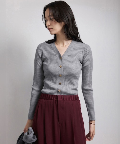 ROPE'（ロペ）の「ハイゲージワイドリブニットカーディガン（カーディガン/ボレロ・レディース・ブラック/グレー/オフホワイト/レッド/ローズピンク・F）」の6枚目の写真