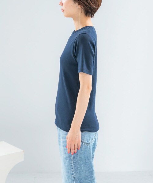 URBAN RESEARCH ROSSO（アーバンリサーチロッソ）の「GICIPI　CRISTALLO（Tシャツ/カットソー・レディース・BIANCO/NERO/PERGAMENA/MIRTILLO/ANTARES・1）」の22枚目の写真