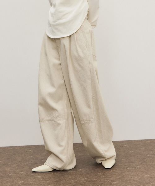 ADAM ET ROPE'(アダムエロペ)の「コットンリネンカーヴィーパンツ(その他パンツ・レディース・ブラック/キナリ・36/38)」の1枚目の写真
