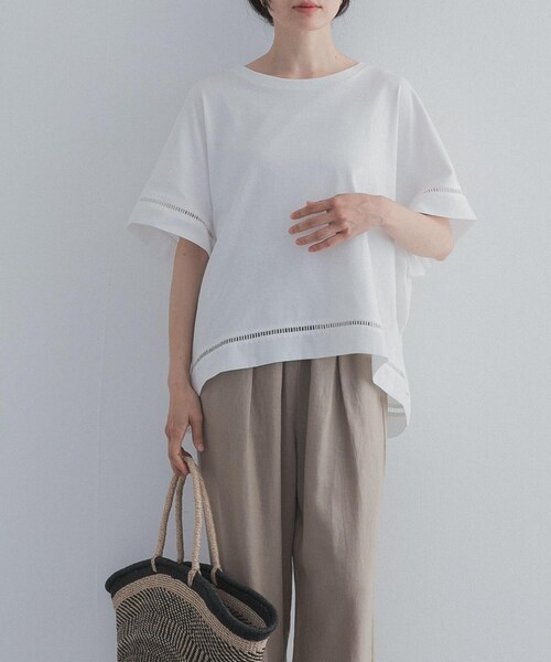 URBAN RESEARCH DOORS(アーバンリサーチドアーズ)の「ハシゴレースドッキングプルオーバー(Tシャツ/カットソー・レディース・OFF WHITE/BLACK/CAMEL・Free)」の7枚目の写真