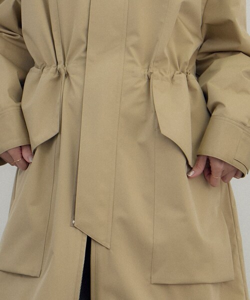 ADAM ET ROPE'（アダムエロペ）の「3レイヤーミリタリーコート / KAJIF（ミリタリージャケット・レディース・ブラック/ベージュ・F）」の14枚目の写真