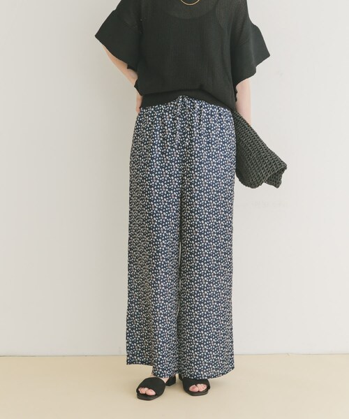 ITEMS URBANRESEARCH(アイテムズ アーバンリサーチ)の「ガライージーワイドパンツ(その他パンツ・レディース・NVY/MNT/WHT・FREE)」の4枚目の写真