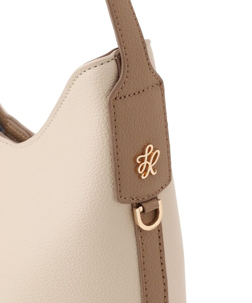 ROPE' PICNIC（ロペピクニック）の「me fit BAG ミドルプラス・ワンショルダーフィットバッグ（ショルダーバッグ・レディース・ブラック/キナリ/ブラウン系/カーキ系・F）」の13枚目の写真