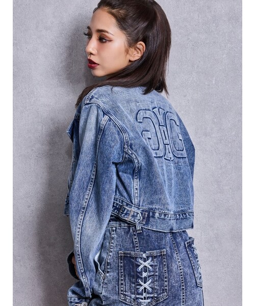 GYDA（ジェイダ）の「Symmery GYDA EMBOSSノーカラーデニムショートブルゾン（デニムジャケット・レディース・ブラック/ブルー/アイスブルー・F）」の4枚目の写真