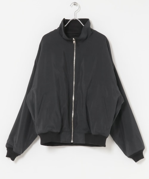 URBAN RESEARCH(アーバンリサーチ)の「HERILL Silknylontaffeta jacket(ブルゾン・メンズ・Beige/Black・2/3)」の1枚目の写真