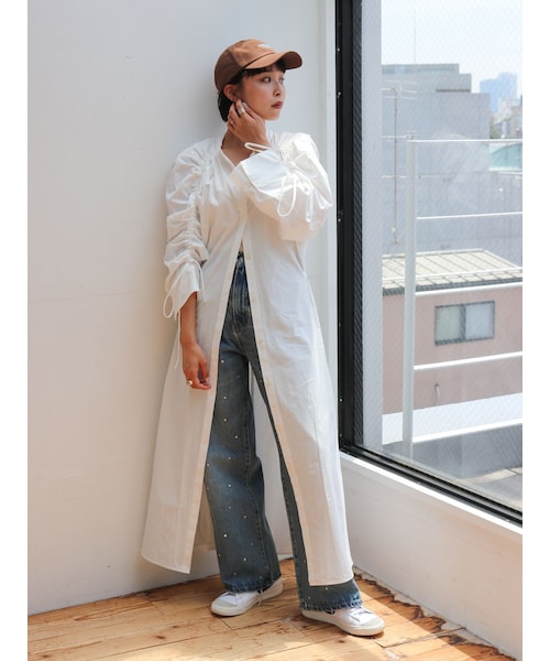 Ungrid（アングリッド）の「スリーブギャザーワンピース（シャツワンピース・レディース・オフホワイト/ベージュ/ミックス・F）」の3枚目の写真