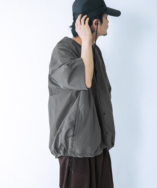 EKAL(エカル)の「『撥水/UVカット/UR TECH』ナイロンタッサーベースボールシャツ(シャツ/ブラウス・メンズ・ネイビー/グラファイト/イエロー・M/L)」の7枚目の写真