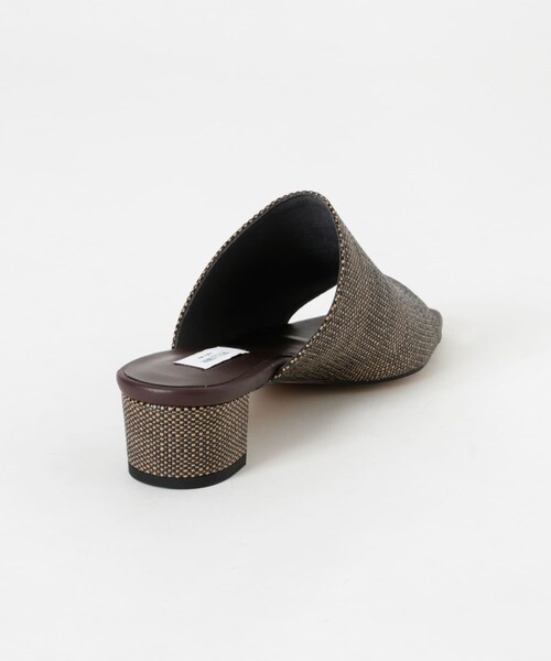 URBAN RESEARCH（アーバンリサーチ）の「『別注』 MILLIWM×URBAN RESEARCH　オープントゥミュール（サンダル・レディース・ブラウン/ナチュラル・36/37/38）」の13枚目の写真