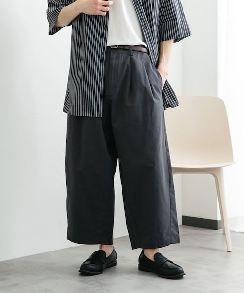 SENSE OF PLACE by URBAN RESEARCH(センスオブプレイスバイアーバンリサーチ)の「バレルレッグチノパンツ(チノパンツ・メンズ・L.MINT/CHARCOAL/BROWN・M/L)」の1枚目の写真