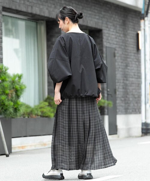EKAL(エカル)の「『速乾/通気性』DOT AIR CARDIGAN(カーディガン/ボレロ・レディース・ブラック/グレージュ/ネイビー・One)」の11枚目の写真