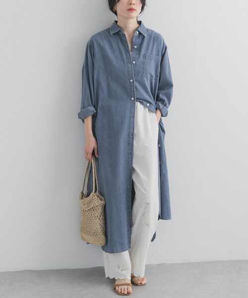 URBAN RESEARCH DOORS（アーバンリサーチドアーズ）の「ライトコットンデニムシャツワンピース（ワンピース・レディース・L.INDIGO/INDIGO・Free）」の3枚目の写真