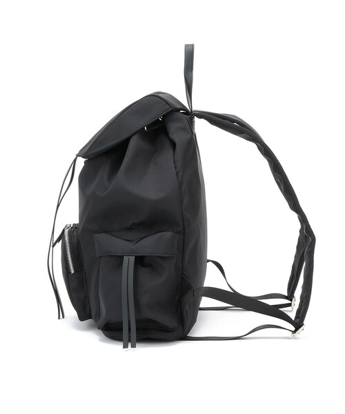 ADAM ET ROPE'(アダムエロペ)の「【WEB限定】フラップポケットリュックサック(バックパック/リュック・レディース・ブラック・F)」の13枚目の写真