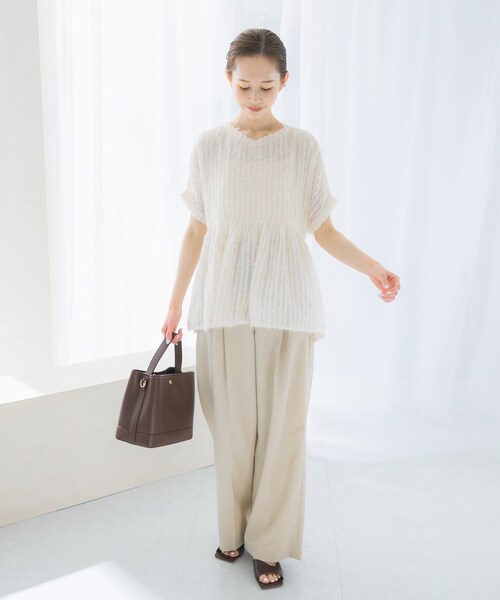 URBAN RESEARCH ROSSO（アーバンリサーチロッソ）の「シアージャガードペプラムブラウス（シャツ/ブラウス・レディース・OFF WHITE/BLACK・FREE）」の8枚目の写真