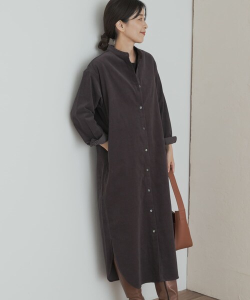 URBAN RESEARCH DOORS(アーバンリサーチドアーズ)の「『WEB/一部店舗限定カラー』『UR TECH』コーデュロイシャツワンピース(ワンピース・レディース・GREIGE/ORANGE/GRAY/L.BLUE/MUSTARD・S/M)」の7枚目の写真