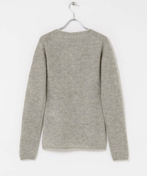 かぐれ(カグレ)の「YLEVE ALPACA KNIT HENLY NECK(ニット/セーター・レディース・FOG/OFF WHITE・1)」の17枚目の写真