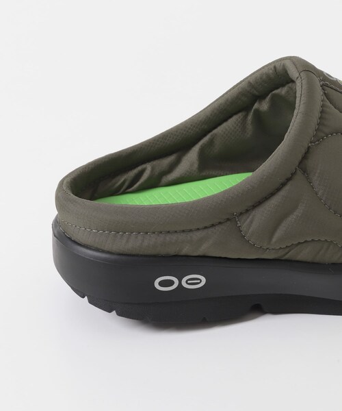 URBAN RESEARCH DOORS（アーバンリサーチドアーズ）の「OOFOS　OOcOOzie Thermo Mule（サンダル・メンズ・BLK/BLK/AlpineMoss/WHT/NVY・26/27/28/29）」の11枚目の写真