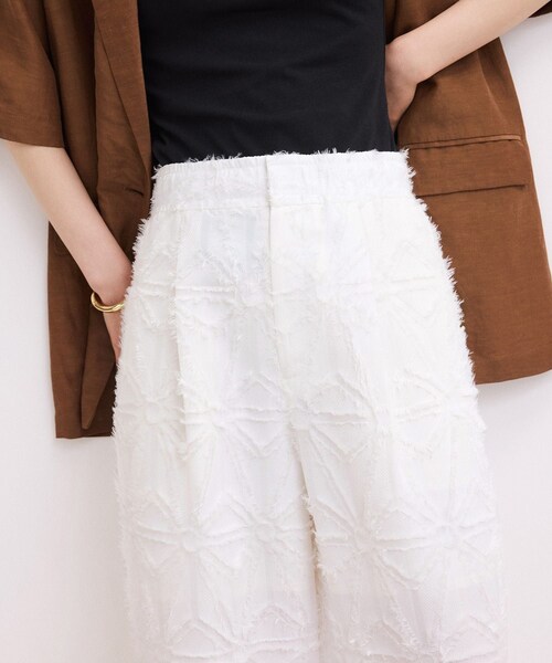 ADAM ET ROPE'(アダムエロペ)の「【WEB限定】フリンジジャガードパンツ(その他パンツ・レディース・ブラック/ホワイト/ダークブラウン系・36/38)」の19枚目の写真