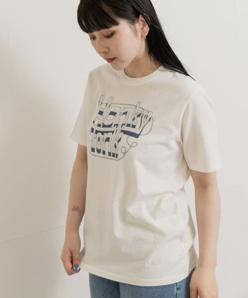THE GOODLAND MARKET（ザグッドランドマーケット）の「NUDIE JEANS　Joni T-Shirt（Tシャツ/カットソー・レディース・Offwhite・S/M/L）」の6枚目の写真