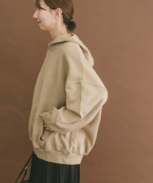 ITEMS URBANRESEARCH（アイテムズ アーバンリサーチ）の「ハイヒートコットンハーフジップスウェット（パーカー・レディース・BEG/GRY/BLK・Free）」の19枚目の写真