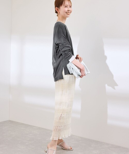 ROPE' PICNIC(ロペピクニック)の「シアーロングTシャツ(Tシャツ/カットソー・レディース・チャコール/ライトグレー/ホワイト/ピンク・38)」の7枚目の写真