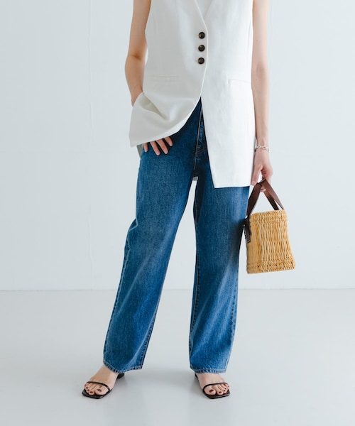 URBAN RESEARCH（アーバンリサーチ）の「『4サイズ展開』new basic　ストレートフィットデニムパンツ（デニムパンツ・レディース・IND.BEIGE/INDIGO・36/38/40/42）」の2枚目の写真