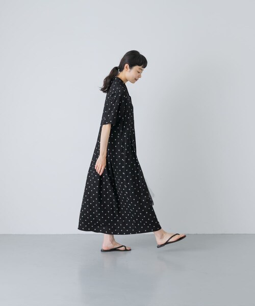 かぐれ（カグレ）の「『2サイズ展開』レーヨンモノトーンプリントワンピース（ワンピース・レディース・BLACK・0/1）」の10枚目の写真