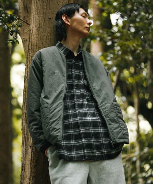 EKAL（エカル）の「『UR TECH』ナイロンタッサーブルゾン（その他アウター・メンズ・ストーンベージュ/グラファイト/レイクウッド・M/L）」の14枚目の写真