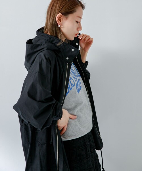 URBAN RESEARCH Sonny Label（アーバンリサーチサニーレーベル）の「ミリタリーナイロンブルゾン（モッズコート・レディース・カーキ/オフ/ブラック・FREE）」の22枚目の写真