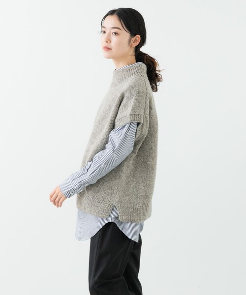 かぐれ（カグレ）の「ペルーワイドニットベスト（ベスト・レディース・IVORY/GRAY・FREE）」の14枚目の写真