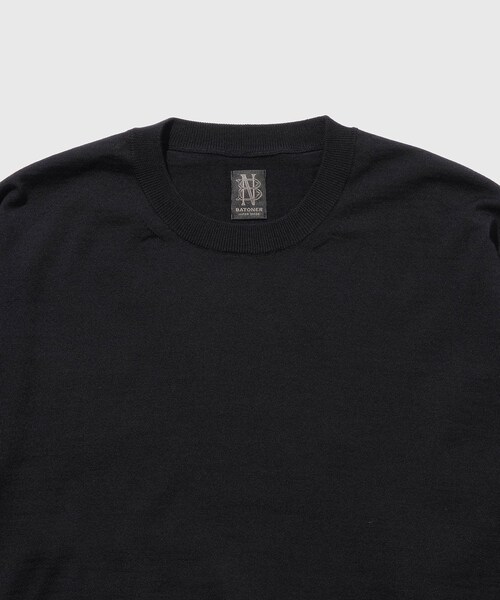 ADAM ET ROPE'（アダムエロペ）の「【BATONER/バトナー】SUPERIOR MERINO CREW NECK（ニット/セーター・メンズ・ブラック・2/3/4）」の5枚目の写真