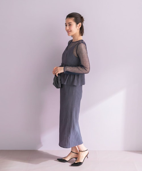 URBAN RESEARCH ROSSO（アーバンリサーチロッソ）の「kaene　レイヤードペプラムドレス（ワンピース・レディース・light gray/blue gray・S）」の2枚目の写真