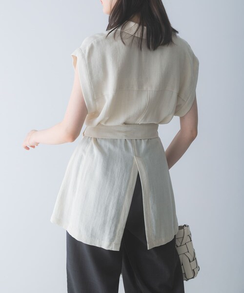 URBAN RESEARCH ROSSO（アーバンリサーチロッソ）の「ベルテッドウエストシェイプジレ（ベスト・レディース・BLACK/L.BEIGE・Free）」の16枚目の写真