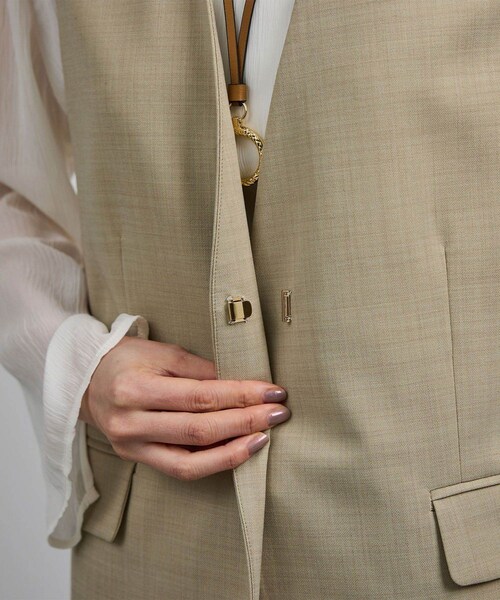 ROPE'（ロペ）の「【洗える】ウール混ツイル ジレベスト/セットアップ対応【WEB・一部店舗限定】（ベスト・レディース・ブラック/ベージュ・F）」の18枚目の写真