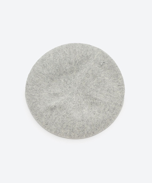 ADAM ET ROPE'（アダムエロペ）の「【J'aDoRe限定】【KIJIMA TAKAYUKI(キジマ タカユキ)】WOOL KNIT BERET（ハンチング/ベレー帽・レディース・ブラック/ライトグレー・F）」の2枚目の写真