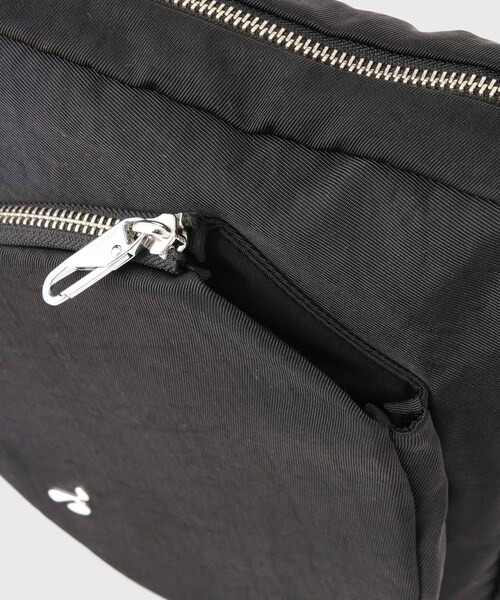 ADAM ET ROPE'(アダムエロペ)の「【HIDAKA/ヒダカ】PING-PONG SQUARE BAG(ショルダーバッグ・メンズ・ブラック・F)」の7枚目の写真