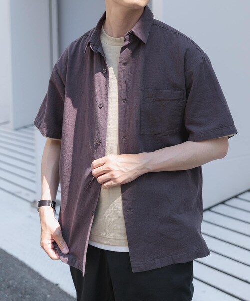 ITEMS URBANRESEARCH（アイテムズ アーバンリサーチ）の「『セットアップ対応』天然素材リネンコットンレギュラーカラー半袖シャツ（シャツ/ブラウス・メンズ・IVO/BRN/CHA/TERRACOTTA・M/L/XL）」の2枚目の写真