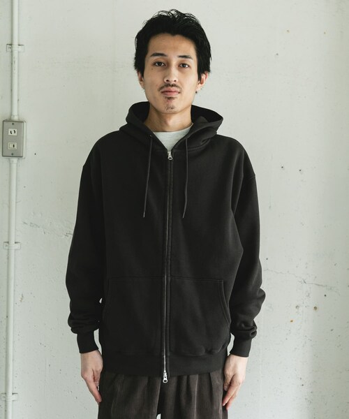 URBAN RESEARCH DOORS（アーバンリサーチドアーズ）の「『UR TECH』ピグメントダイ裏起毛ZIPパーカー（パーカー・メンズ・GRAY/BLACK・M/L）」の12枚目の写真