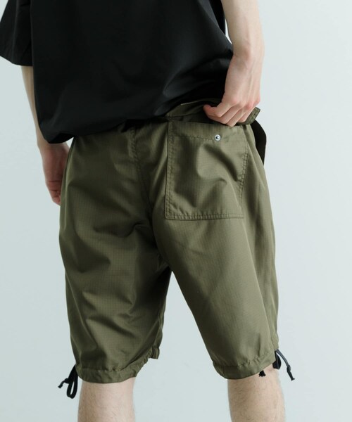 ITEMS URBANRESEARCH（アイテムズ アーバンリサーチ）の「TAION　Military Reversi Shorts（その他パンツ・メンズ・BLK/OLV/D.NVY/D.SAGE GRN/TIE-DYE・M/L）」の12枚目の写真