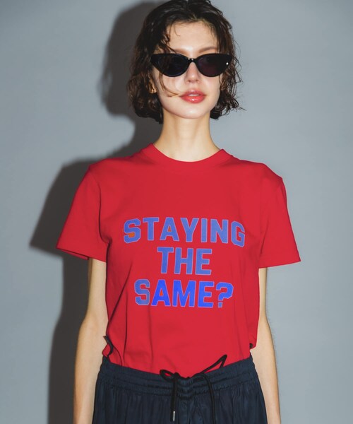 URBAN RESEARCH（アーバンリサーチ）の「Teya　Flock Letter T-shirts（Tシャツ/カットソー・レディース・SAX/RED/BROWN・S/L）」の4枚目の写真