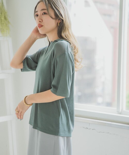 ITEMS URBANRESEARCH（アイテムズ アーバンリサーチ）の「ポロニットTシャツ（ポロシャツ・レディース・BLU/BEG/CHA・FREE）」の4枚目の写真