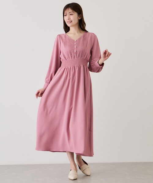 Jayro（ジャイロ）の「ピンタックプリーツ長袖ワンピース（ワンピース・レディース・ライトグレー/ホワイト系/ダークブラウン系/ネイビー/ネイビー系/ブルー/ピンク/ワイン・M）」の14枚目の写真