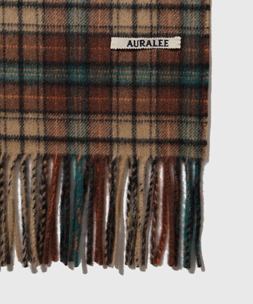 ADAM ET ROPE'(アダムエロペ)の「【AURALEE/オーラリー】CASHMERE CHECK LONG STOLE(マフラー・レディース・ダークブラウン/グリーン・F)」の12枚目の写真