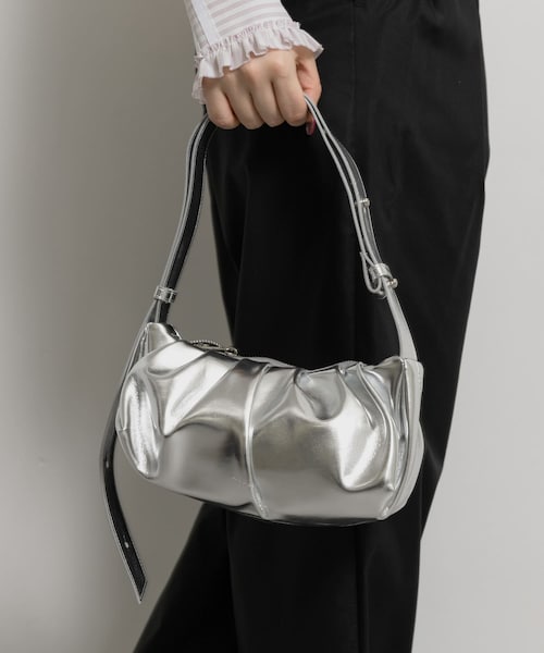 THE GOODLAND MARKET（ザグッドランドマーケット）の「ALICE MARTHA　ERIN MINI（ショルダーバッグ・レディース・IVORY/BLACK/ORANGE/SILVER・Free）」の4枚目の写真