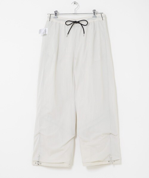 URBAN RESEARCH Sonny Label（アーバンリサーチサニーレーベル）の「NIKE　AS M NK AIR PK TRK PANTS（その他パンツ・メンズ・BLACK/LIGHT BONE・M/L）」の12枚目の写真