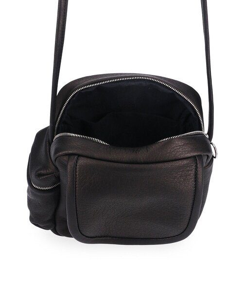 ADAM ET ROPE'(アダムエロペ)の「【Aeta】SHOULDER POUCH(ショルダーバッグ・メンズ・ブラック・F)」の6枚目の写真